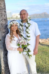 Sunset Wedding at Magic Island photos by Pasha Best Hawaii Photos 20190325039